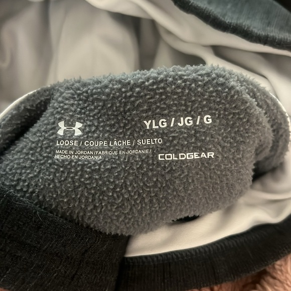 Under Armour boys hoodie - Picture 3 of 3